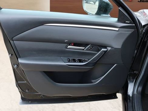 Used 2024 MAZDA CX-50 AWD 2.5 S w/ Premium Package image 11