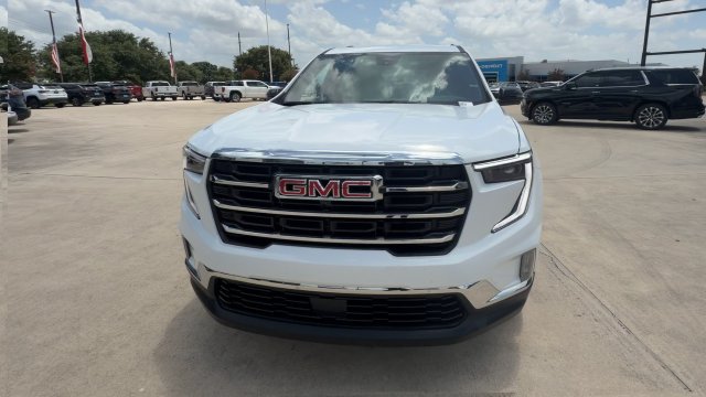 Certified 2026 GMC Acadia Elevation w/ Elevation Premium Package FWD image 3