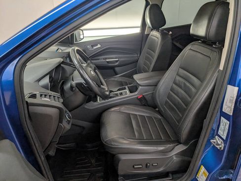 Used 2017 Ford Escape Titanium FWD image 7