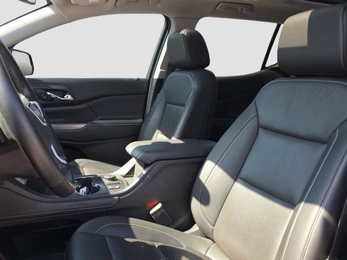 Used 2023 GMC Acadia SLT w/ Elevation Edition AWD/4WD image 7