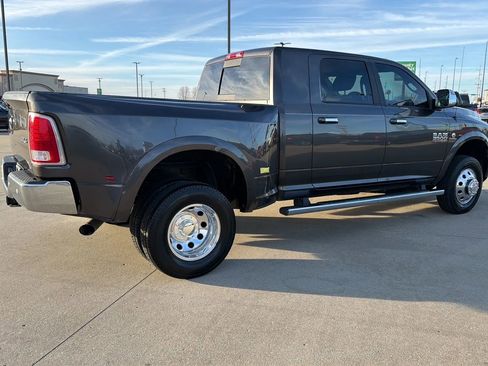 Used 2018 RAM 3500 Laramie image 25