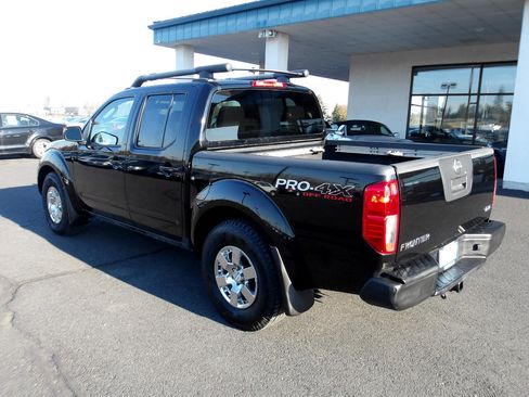 Used 2009 Nissan Frontier PRO-4X image 3