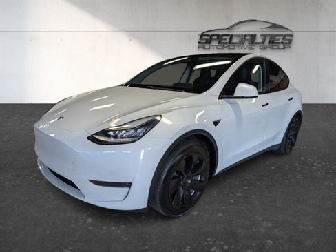 Used 2021 Tesla Model Y Long Range AWD/4WD image 5