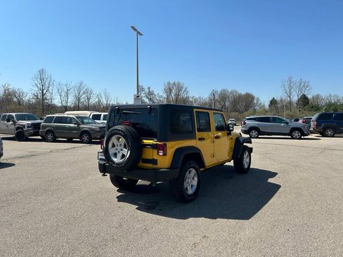 Used 2015 Jeep Wrangler Unlimited Sport w/ Quick Order Package 24S AWD/4WD image 4