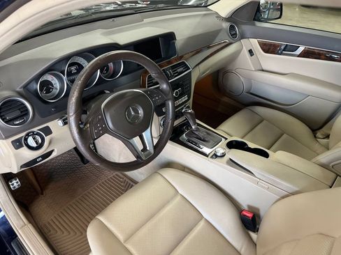 Used 2014 Mercedes-Benz C 300 4MATIC Sedan image 31