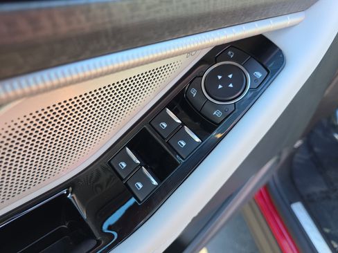 Used 2025 Ford Explorer Platinum w/ Ultimate Package image 20