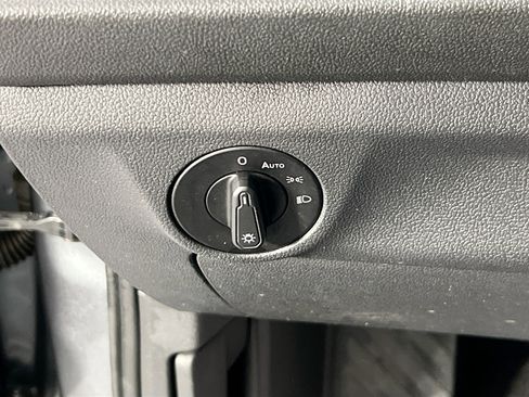 Used 2019 Volkswagen Jetta S w/ Driver Assistance Package image 10