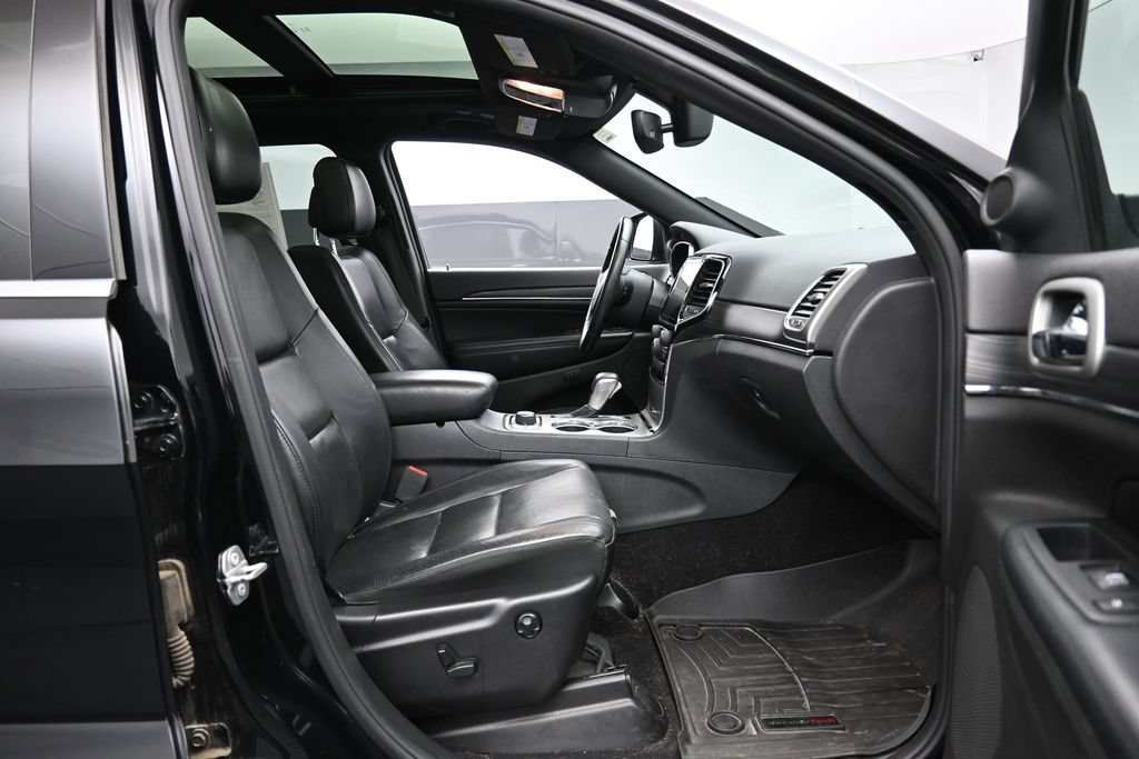 Used 2019 Jeep Grand Cherokee Limited w/ Luxury Group II AWD/4WD image 30