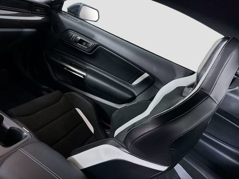 Used 2020 Ford Mustang Shelby GT500 w/ Technology Package RWD image 24