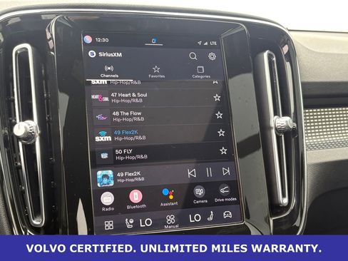 Certified 2023 Volvo XC40 B5 Plus w/ Climate Package AWD/4WD image 23