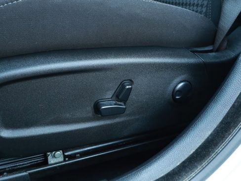 Used 2023 Dodge Charger SXT RWD image 21