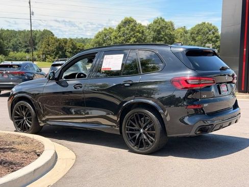 Used 2022 BMW X5 M50i AWD/4WD image 9