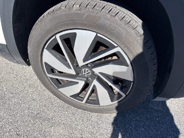 Used 2024 Volkswagen Atlas SEL AWD/4WD image 11