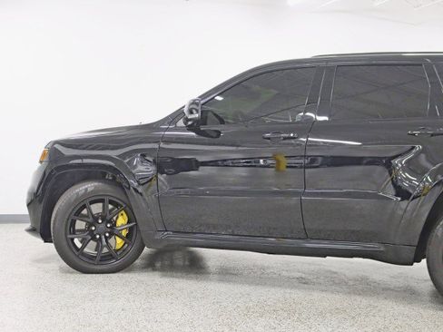 Used 2021 Jeep Grand Cherokee Trackhawk AWD/4WD image 11