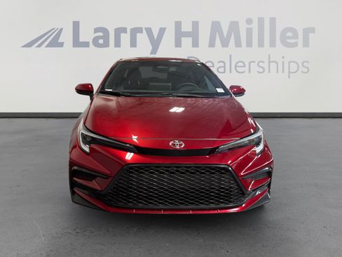 Certified 2026 Toyota Corolla SE w/ SE Package FWD image 8