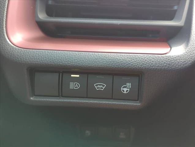 New 2027 Toyota Prius Plug-In Hybrid FWD image 13