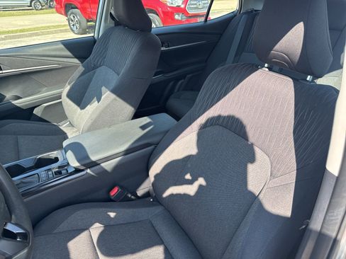 Used 2025 Toyota Camry LE image 12