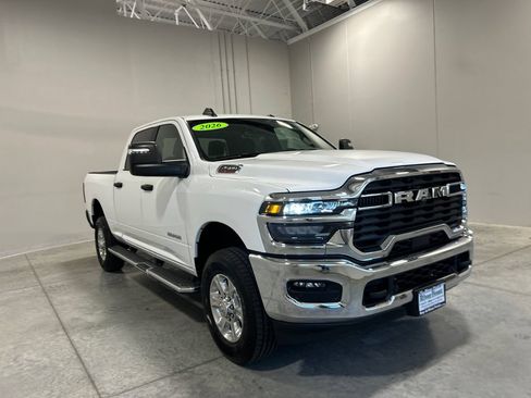 Used 2026 RAM 2500 Big Horn AWD/4WD image 4