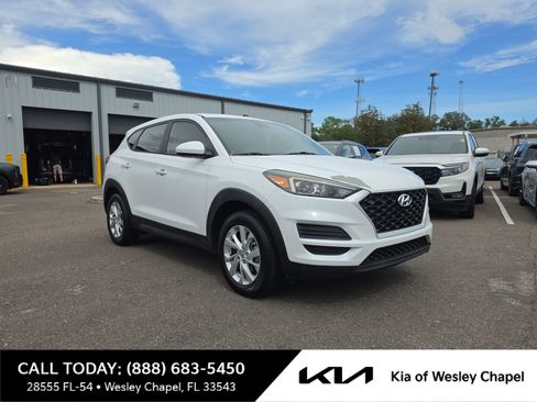Used 2021 Hyundai Tucson SE w/ Cargo Package FWD image 1