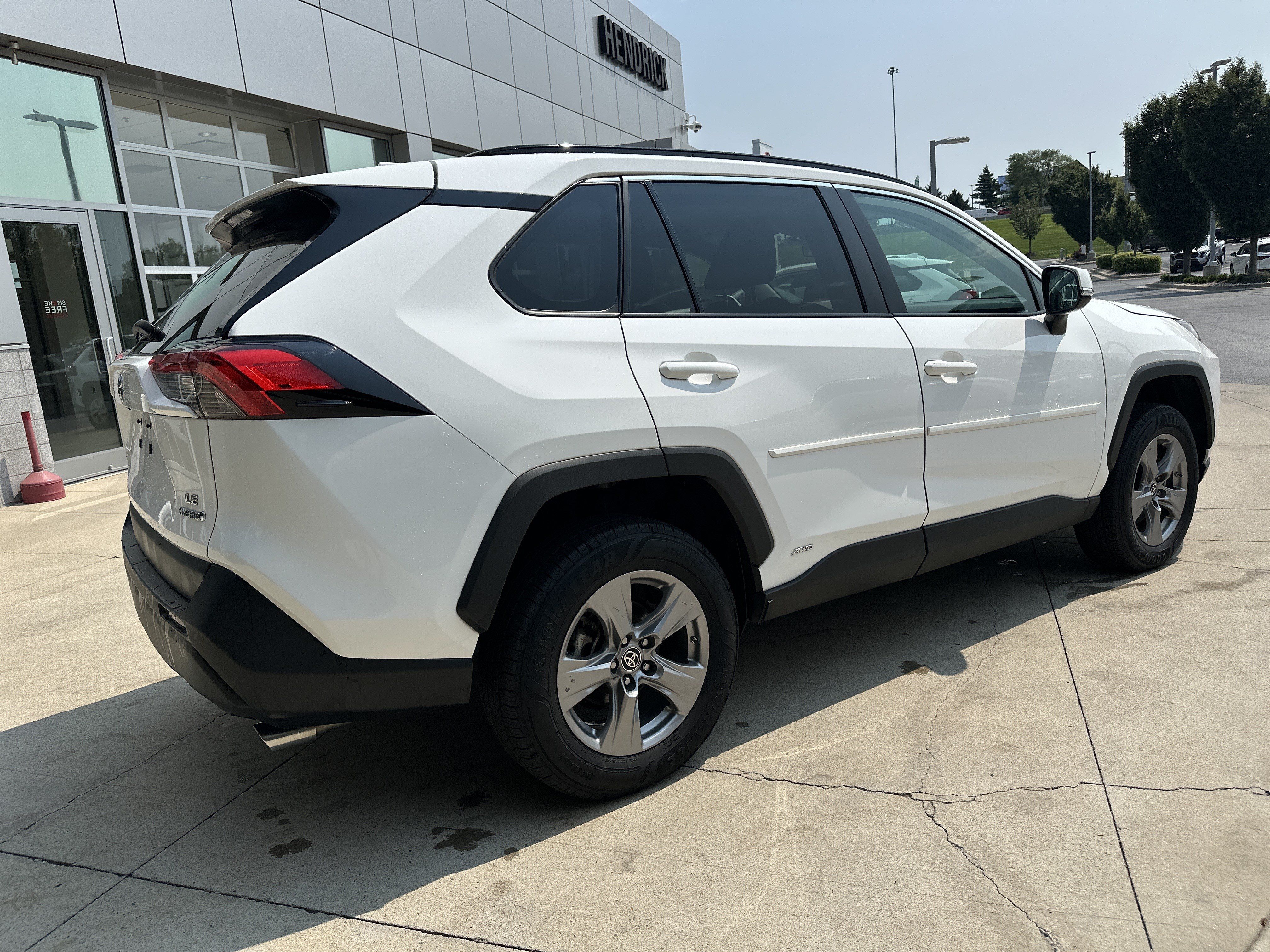 Used 2024 Toyota RAV4 LE AWD/4WD image 6