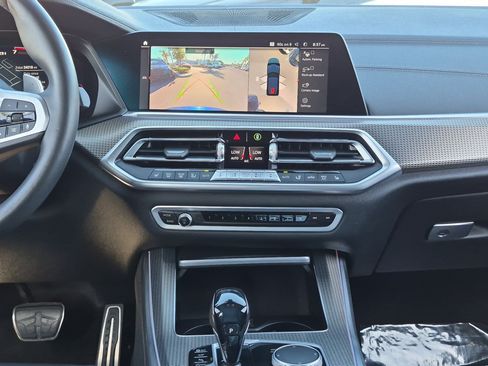 Used 2020 BMW X5 M50i w/ Parking Assistance Package AWD/4WD image 30