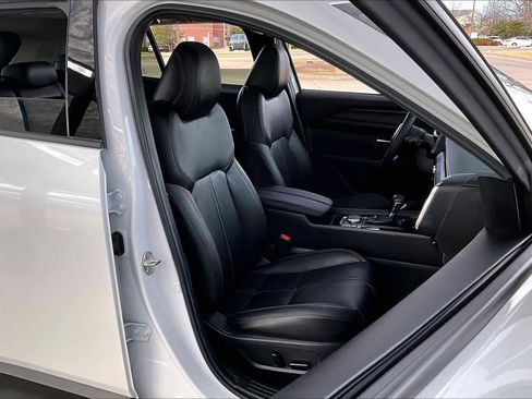 Used 2025 MAZDA CX-50 AWD 2.5 S w/ Weather Package image 9