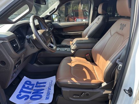 Certified 2023 Ford Expedition King Ranch AWD/4WD image 10