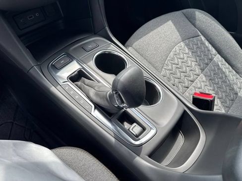 Used 2024 Chevrolet Equinox LT w/ LPO, Floor Liner Package AWD/4WD image 21