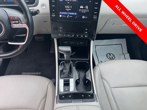 Used 2022 Hyundai Tucson SEL w/ Convenience + Premium Package image 11