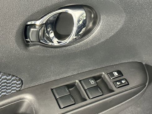 Used 2019 Nissan Versa Note SV image 17