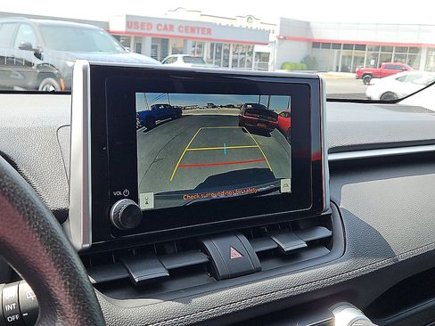 Certified 2025 Toyota RAV4 XLE w/ Convenience Package FWD image 16