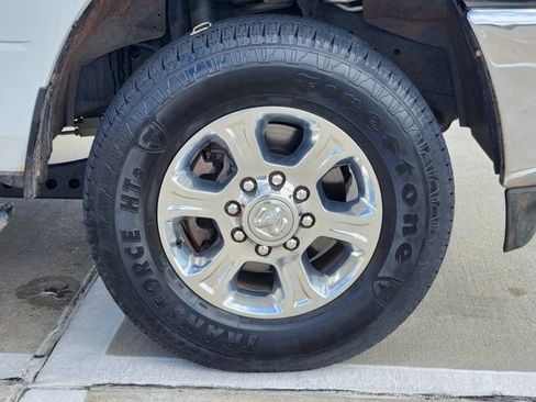 Used 2024 RAM 2500 Big Horn AWD/4WD image 10