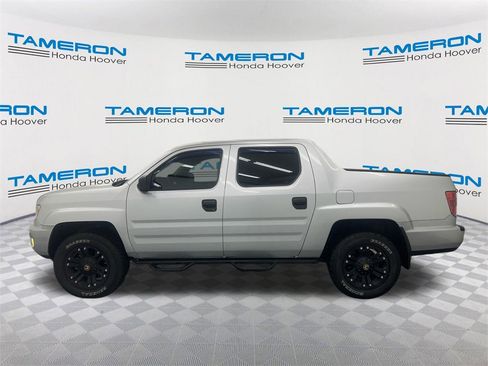 Used 2011 Honda Ridgeline RT image 2