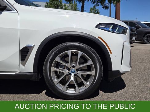 Used 2025 BMW X5 xDrive50e AWD/4WD image 9
