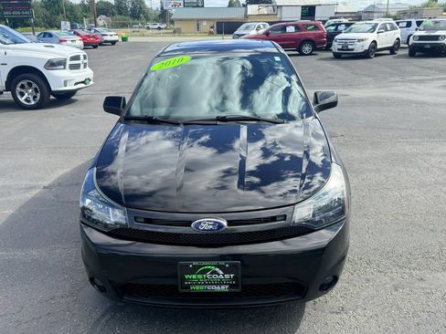 Used 2010 Ford Focus SES FWD image 2