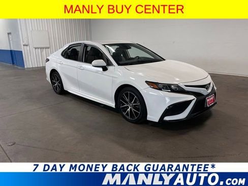 Used 2021 Toyota Camry SE FWD image 1
