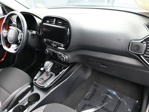 Used 2024 Kia Soul GT-Line FWD image 42
