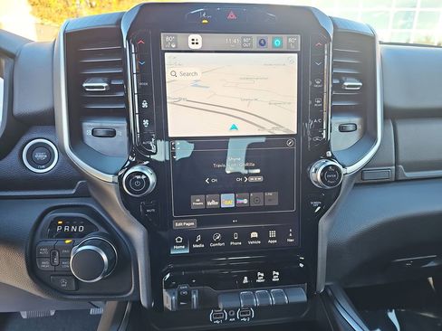 New 2026 RAM 1500 4x4 Crew Cab image 19