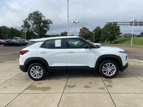 Used 2021 Chevrolet TrailBlazer LS AWD/4WD image 13