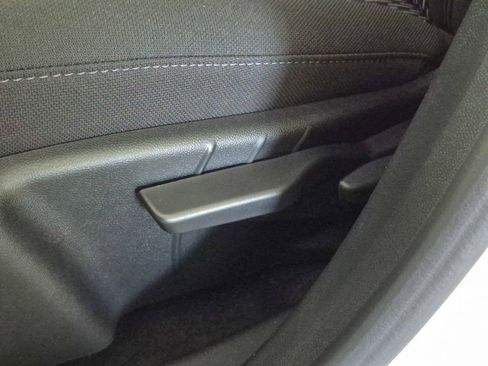 New 2026 Chevrolet Equinox LT image 15