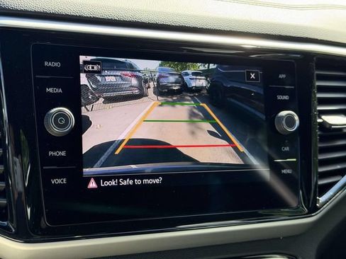Certified 2023 Volkswagen Atlas Cross Sport SE w/ Black Wheel Package AWD/4WD image 29