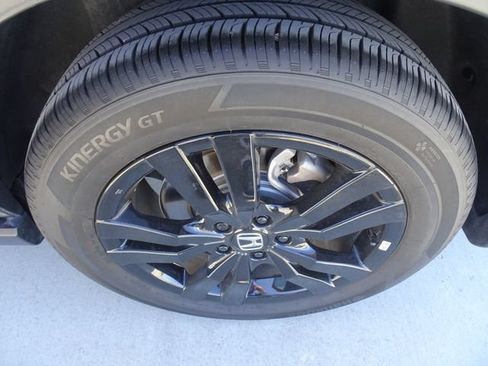 Certified 2026 Honda HR-V Sport image 10