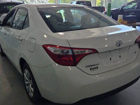 Used 2016 Toyota Corolla LE FWD image 13