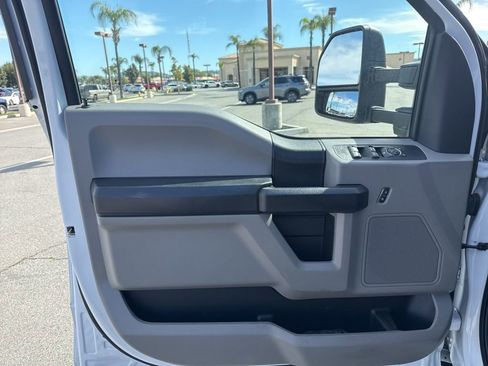 Used 2021 Ford F250 XL w/ STX Appearance Package image 9