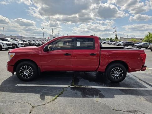 Used 2023 Nissan Titan SV RWD image 7