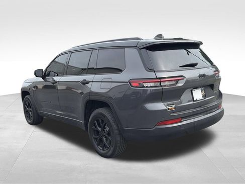 Used 2024 Jeep Grand Cherokee L Laredo AWD/4WD image 5