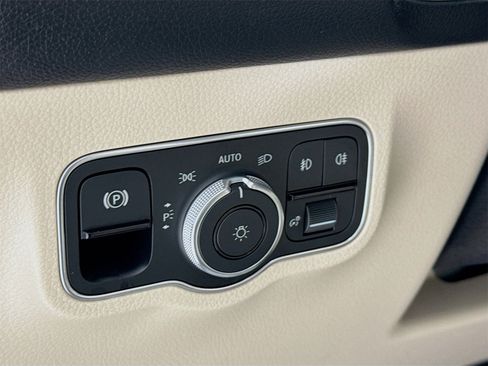 Certified 2022 Mercedes-Benz GLB 250 GLB 250 image 11