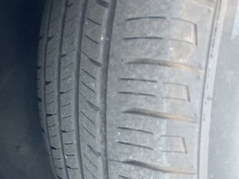 Used 2021 Chevrolet Traverse LS image 4