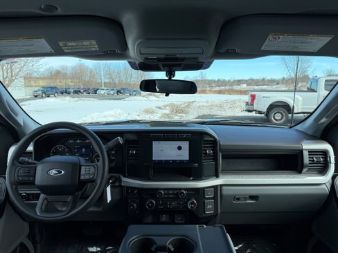 Certified 2024 Ford F250 XL w/ XL Off-Road Package image 3