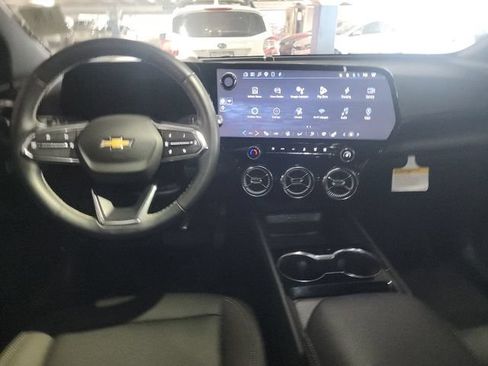 Used 2024 Chevrolet Blazer EV LT AWD/4WD image 5